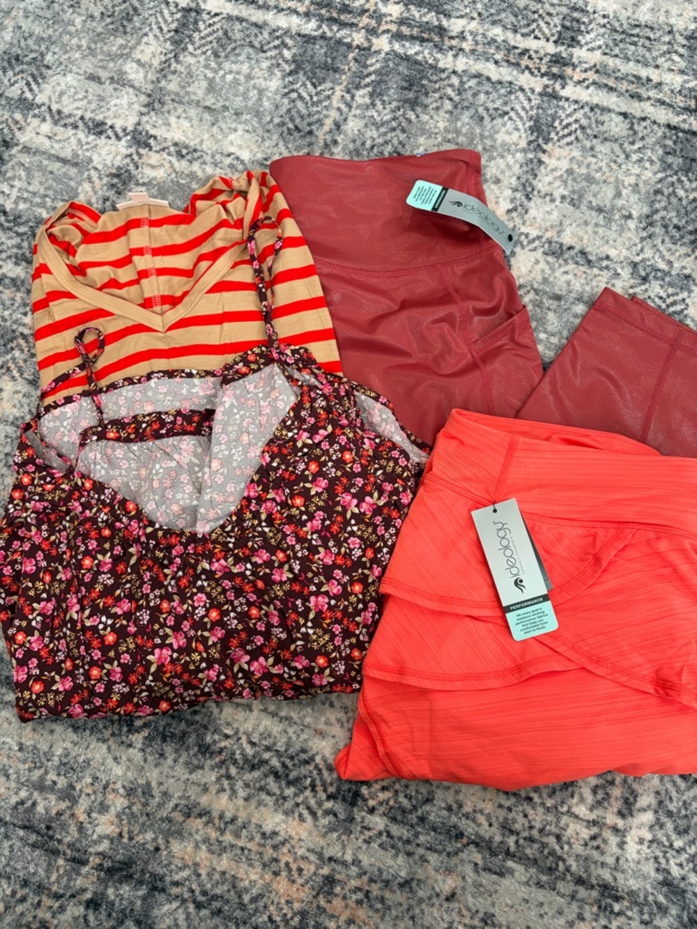 4 Piece Set Skirt  Leggings Drapey Top Old Navy Strap Top Women’s XL